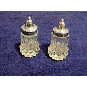Vintage Indiana Glass Diamond Point Crystal Salt & Pepper Shaker Set 3.5" Tall‎
